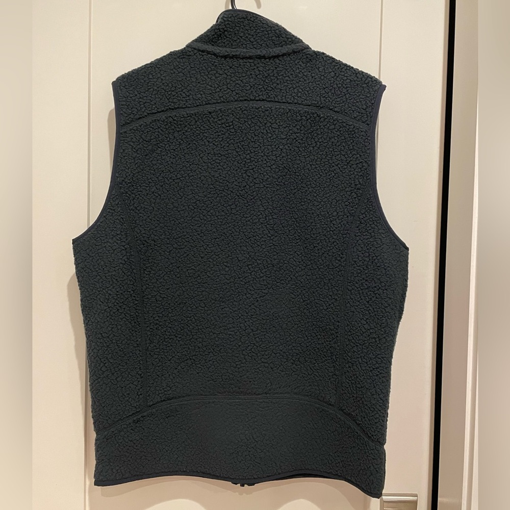 Men’s Patagonia Black Fleece Vest - Picture 5 of 5